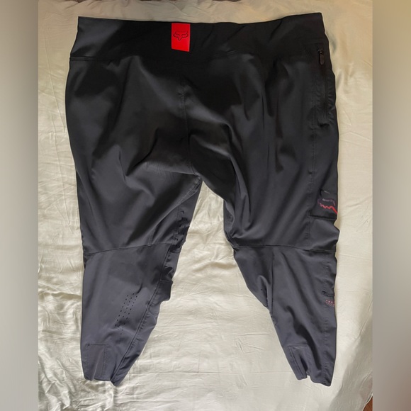Fox Defender Women’s special edition pants Size XL - Picture 3 of 5
